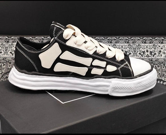 Amierii White Bones