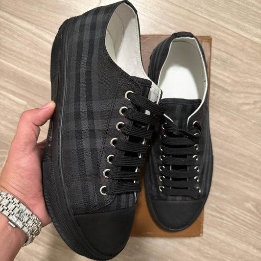BlueBerri Black Check