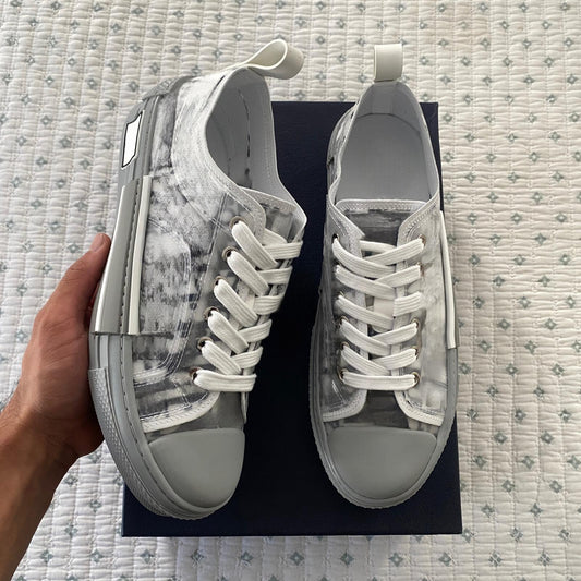 Diers Gray&White