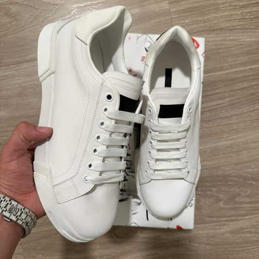 DG All white
