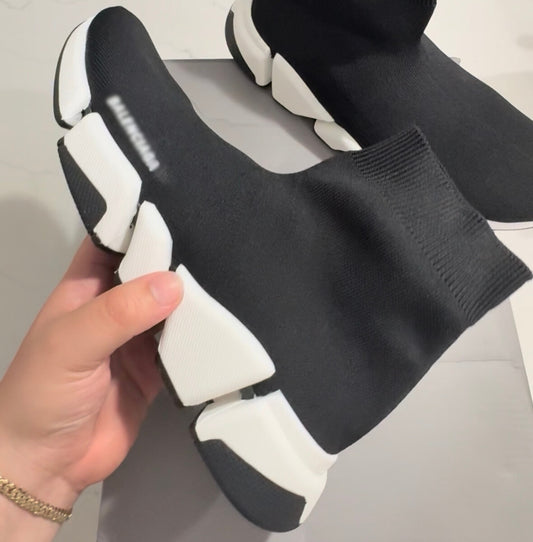 Balance Saga White Bottom